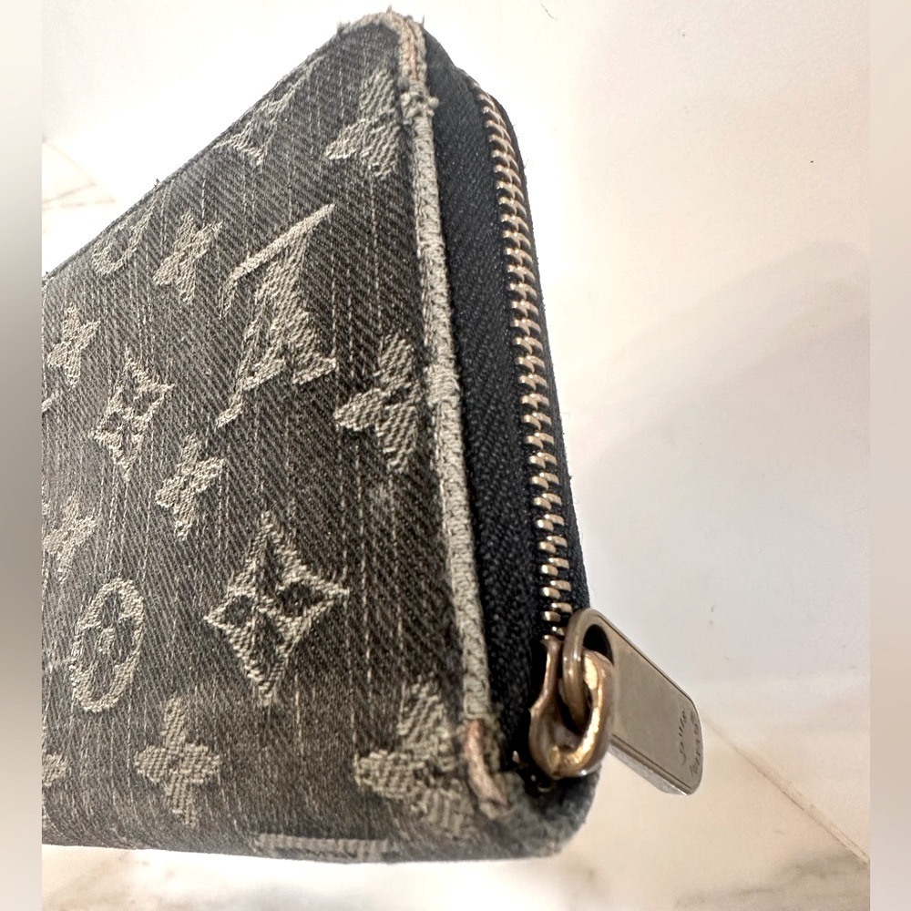 Louis Vuitton Denim Long Zippy Wallet - Picture 6 of 11